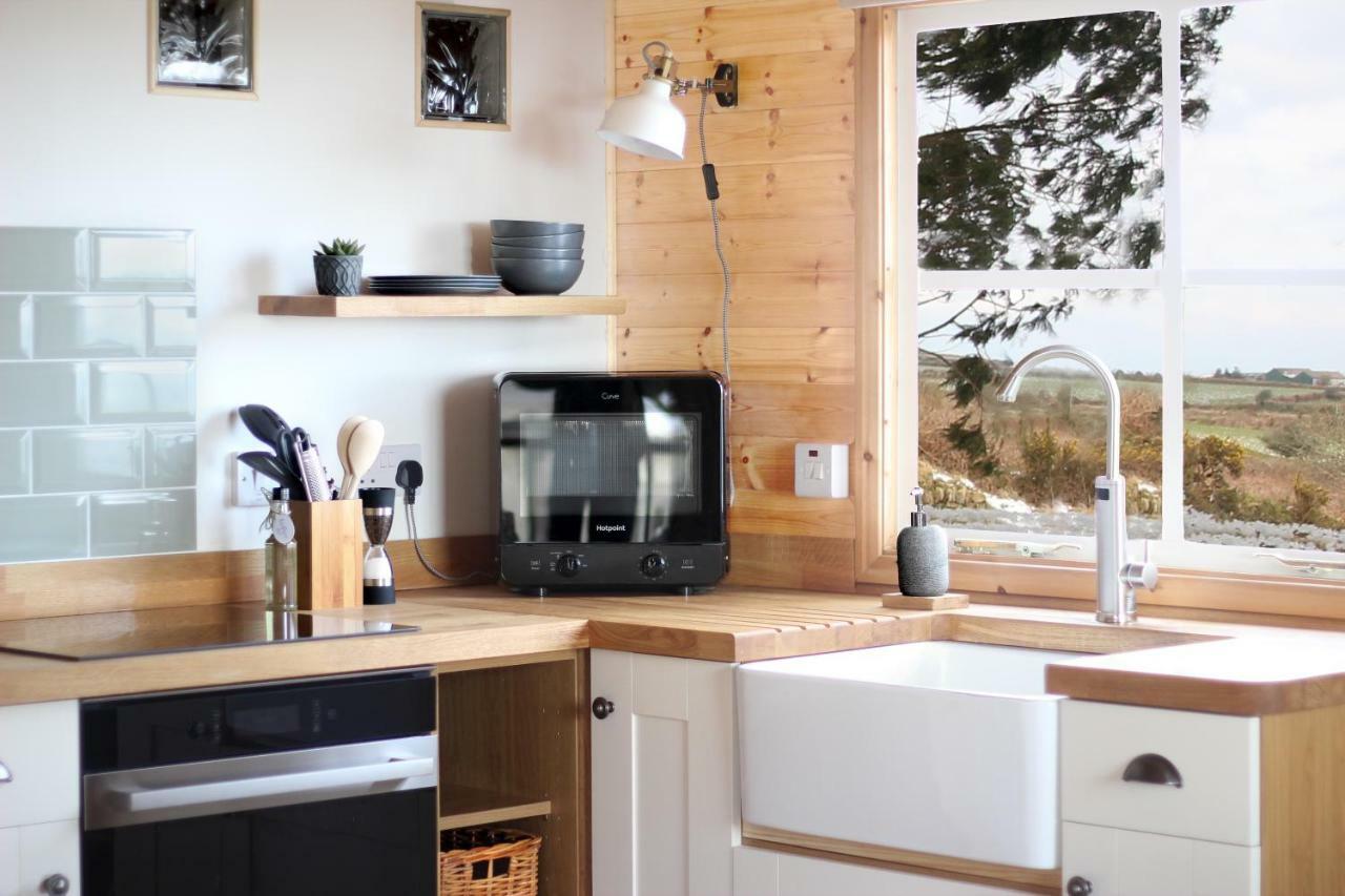 Scandi Cabin On A Hill, With Stunning Panoramic Views Ludgvan Ngoại thất bức ảnh