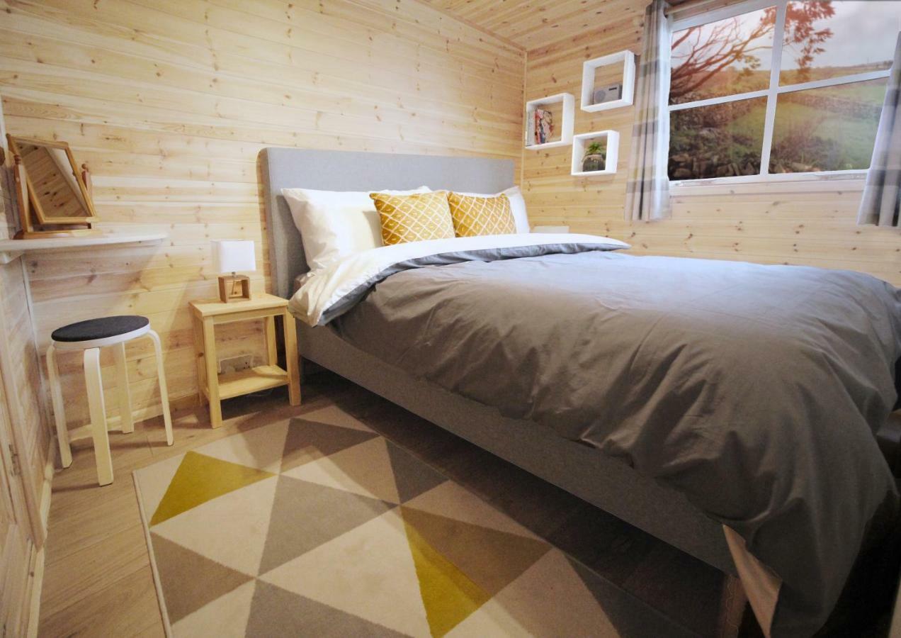 Scandi Cabin On A Hill, With Stunning Panoramic Views Ludgvan Ngoại thất bức ảnh